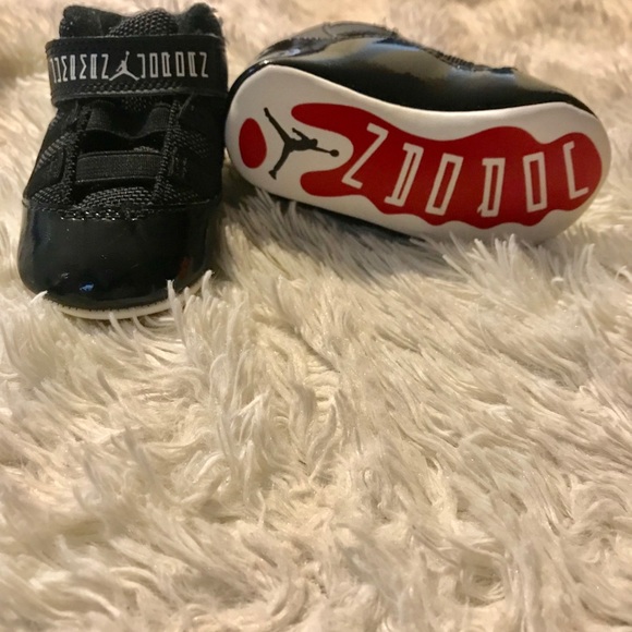 Infant Jordan’s 11’s Size 3 - Picture 2 of 2